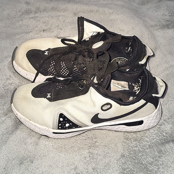 Nike - Picture 2 of 7